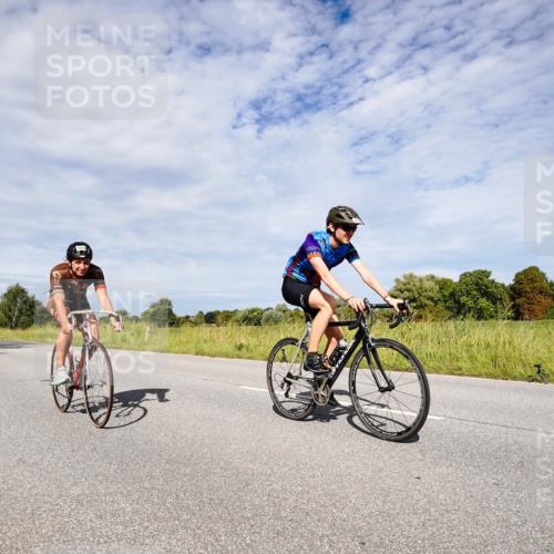 31.08.2025 - Elbe Triathlon Hamburg Michael Burmester http://msf.ph/oto/8666867 31.08.2025 10:38:01 Radfahren 950, 1051, 1070, 1088, 1166, 1315 meine-sportfotos.de