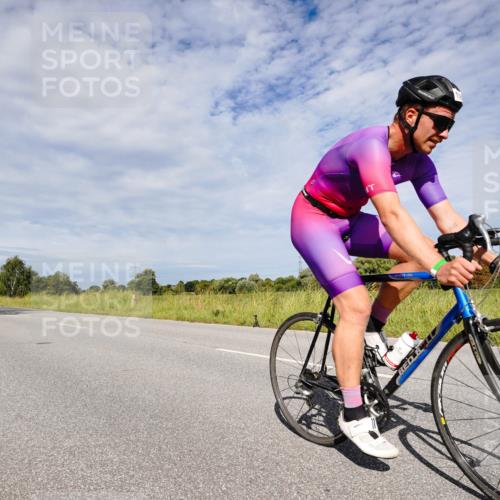 31.08.2025 - Elbe Triathlon Hamburg Michael Burmester http://msf.ph/oto/8666877 31.08.2025 10:38:05 Radfahren 879, 981, 1051, 1083, 1088, 1315 meine-sportfotos.de