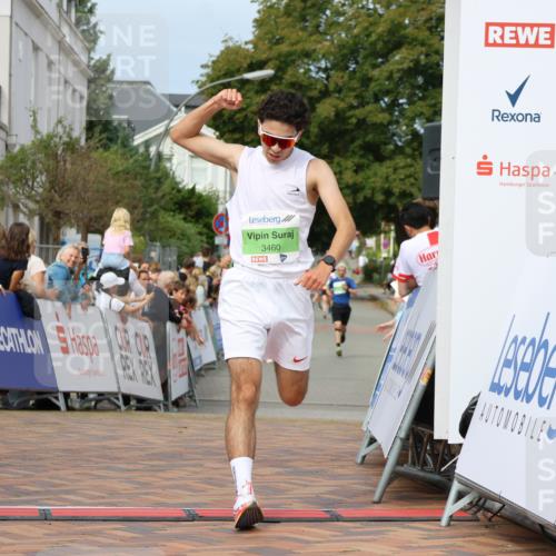 31.08.2025 - 21. Blankeneser Heldenlauf Strokosch-Dieckow http://msf.ph/oto/8666883 31.08.2025 10:57:55 Ziel 3421, 3460, 3539 meine-sportfotos.de