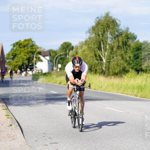 31.08.2025 - Elbe Triathlon Hamburg Michael Burmester http://msf.ph/oto/8666891 31.08.2025 09:38:57 Radfahren 424, 457, 611, 736, 922 meine-sportfotos.de