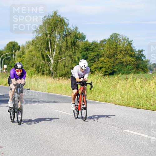 31.08.2025 - Elbe Triathlon Hamburg Michael Burmester http://msf.ph/oto/8666899 31.08.2025 09:39:03 Radfahren 260, 424, 453, 497, 653, 922 meine-sportfotos.de