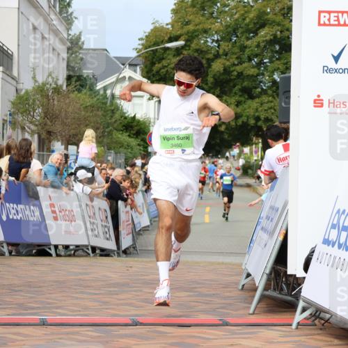 31.08.2025 - 21. Blankeneser Heldenlauf Strokosch-Dieckow http://msf.ph/oto/8666905 31.08.2025 10:57:55 Ziel 3421, 3460, 3539 meine-sportfotos.de