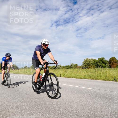 31.08.2025 - Elbe Triathlon Hamburg Michael Burmester http://msf.ph/oto/8666906 31.08.2025 10:38:27 Radfahren 783, 790, 942, 971, 1077, 1106, 1109 meine-sportfotos.de