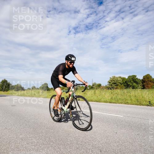 31.08.2025 - Elbe Triathlon Hamburg Michael Burmester http://msf.ph/oto/8666939 31.08.2025 10:38:50 Radfahren 1093, 1291 meine-sportfotos.de
