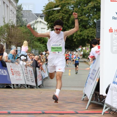 31.08.2025 - 21. Blankeneser Heldenlauf Strokosch-Dieckow http://msf.ph/oto/8666945 31.08.2025 10:57:54 Ziel 3421, 3460, 3539 meine-sportfotos.de