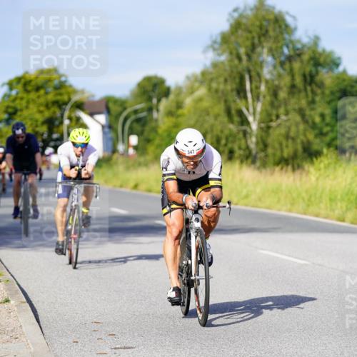 31.08.2025 - Elbe Triathlon Hamburg Michael Burmester http://msf.ph/oto/8666946 31.08.2025 09:39:15 Radfahren 293, 347, 616, 659, 900 meine-sportfotos.de