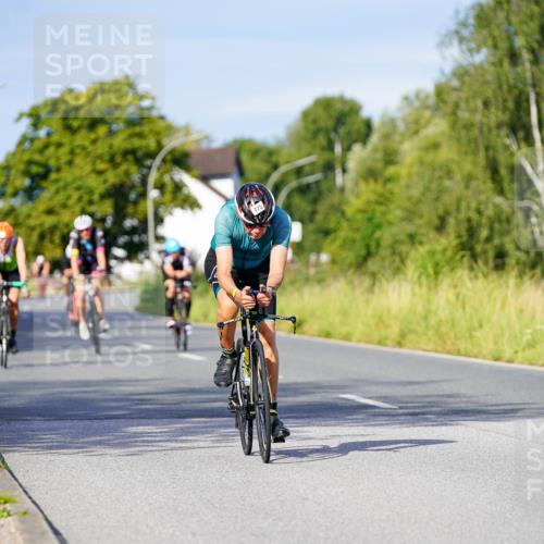 31.08.2025 - Elbe Triathlon Hamburg Michael Burmester http://msf.ph/oto/8666963 31.08.2025 09:39:25 Radfahren 500, 662, 687, 724, 745, 775 meine-sportfotos.de