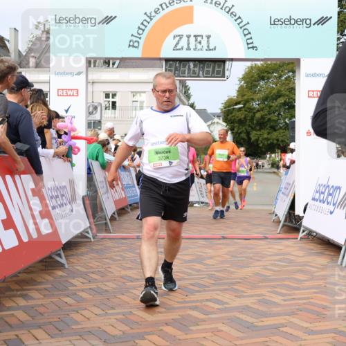 31.08.2025 - 21. Blankeneser Heldenlauf Strokosch-Dieckow http://msf.ph/oto/8666967 31.08.2025 11:16:16 Ziel 3689, 3690, 3289, 3154, 3258, 3533, 3293, 3294, 3738, 3599, 3598 meine-sportfotos.de