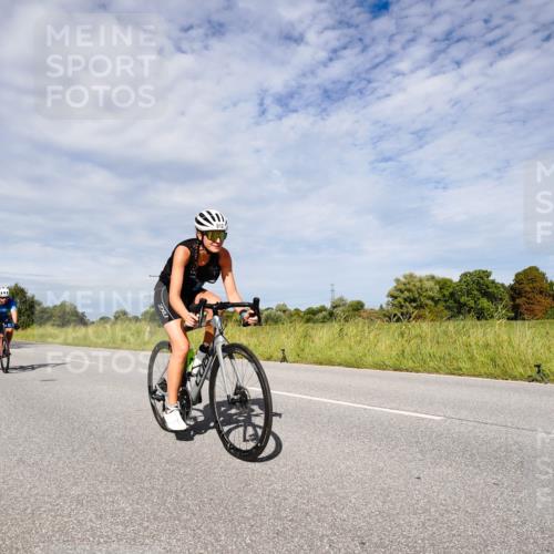 31.08.2025 - Elbe Triathlon Hamburg Michael Burmester http://msf.ph/oto/8666979 31.08.2025 10:39:39 Radfahren 762, 812, 937, 961, 1037, 1075, 1091, 1149 meine-sportfotos.de
