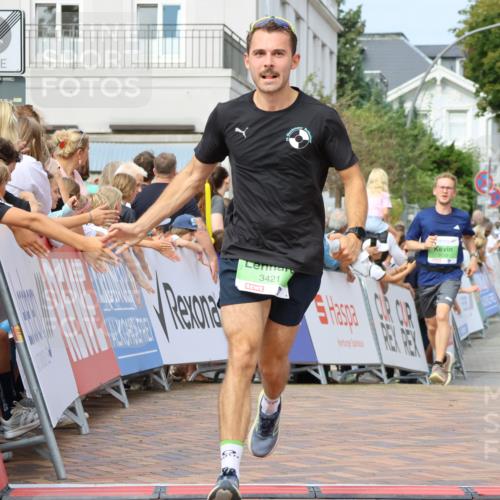 31.08.2025 - 21. Blankeneser Heldenlauf Strokosch-Dieckow http://msf.ph/oto/8667055 31.08.2025 10:57:48 Ziel 3559, 3421, 3539 meine-sportfotos.de