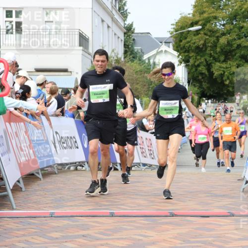 31.08.2025 - 21. Blankeneser Heldenlauf Strokosch-Dieckow http://msf.ph/oto/8667063 31.08.2025 11:16:12 Ziel 3689, 3690, 3154, 3533, 3738 meine-sportfotos.de