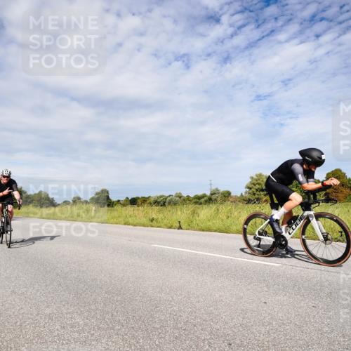31.08.2025 - Elbe Triathlon Hamburg Michael Burmester http://msf.ph/oto/8667082 31.08.2025 10:41:44 Radfahren 594, 772, 847, 1003, 1022, 1099, 1161 meine-sportfotos.de