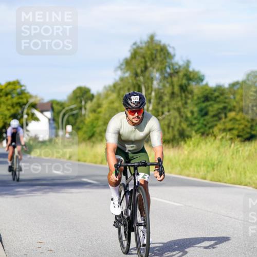31.08.2025 - Elbe Triathlon Hamburg Michael Burmester http://msf.ph/oto/8667089 31.08.2025 09:40:15 Radfahren 265, 316, 434, 459, 525, 625, 785 meine-sportfotos.de