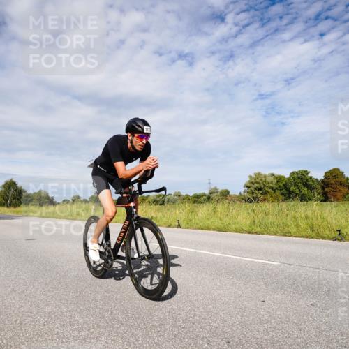 31.08.2025 - Elbe Triathlon Hamburg Michael Burmester http://msf.ph/oto/8667105 31.08.2025 10:42:11 Radfahren 1082, 1094, 1123, 1250, 1297 meine-sportfotos.de