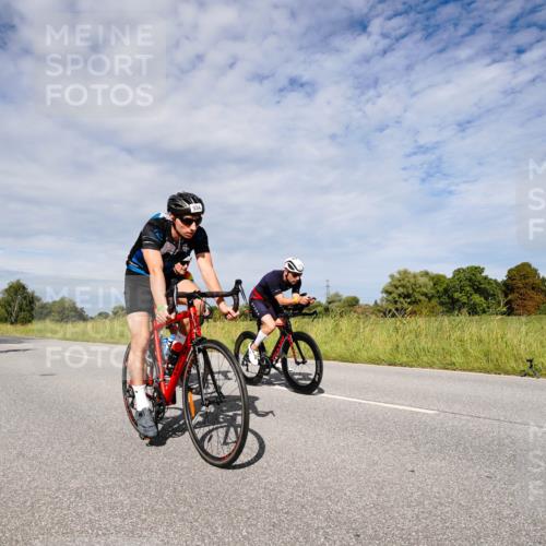 31.08.2025 - Elbe Triathlon Hamburg Michael Burmester http://msf.ph/oto/8667152 31.08.2025 10:42:57 Radfahren 934, 991, 1098, 1219, 1266, 1281, 1305, 1329 meine-sportfotos.de