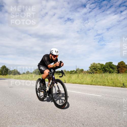 31.08.2025 - Elbe Triathlon Hamburg Michael Burmester http://msf.ph/oto/8667158 31.08.2025 10:43:01 Radfahren 991, 1098, 1219, 1305 meine-sportfotos.de