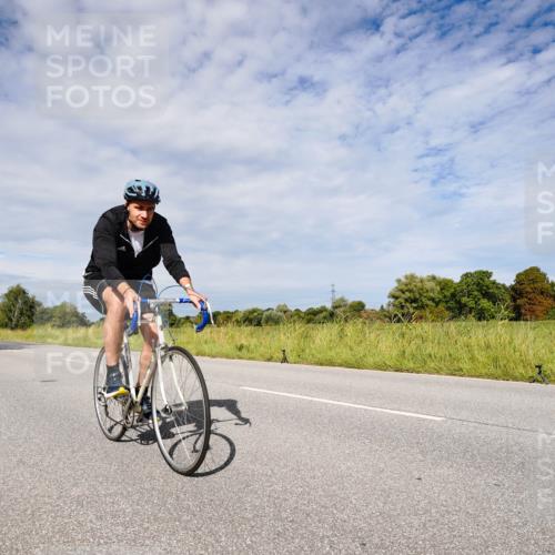 31.08.2025 - Elbe Triathlon Hamburg Michael Burmester http://msf.ph/oto/8667170 31.08.2025 10:43:16 Radfahren 958, 1020, 1180, 1196, 1302, 1310 meine-sportfotos.de