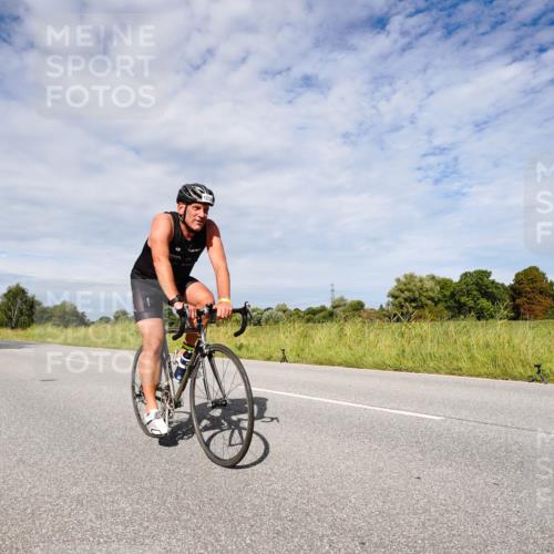 31.08.2025 - Elbe Triathlon Hamburg Michael Burmester http://msf.ph/oto/8667189 31.08.2025 10:43:35 Radfahren 1256 meine-sportfotos.de
