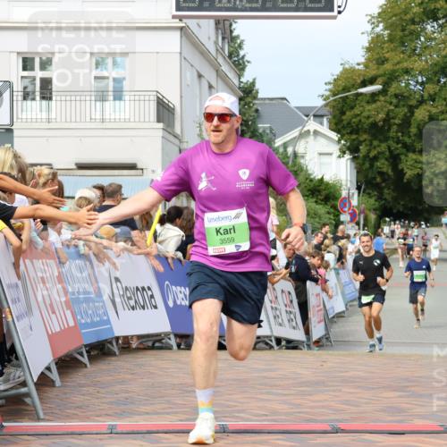 31.08.2025 - 21. Blankeneser Heldenlauf Strokosch-Dieckow http://msf.ph/oto/8667194 31.08.2025 10:57:44 Ziel 3559, 3421, 3045 meine-sportfotos.de