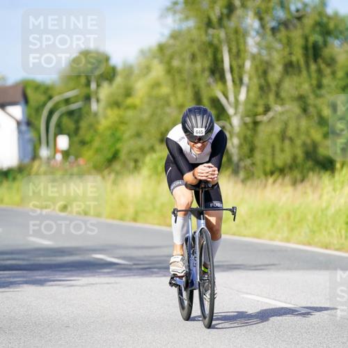 31.08.2025 - Elbe Triathlon Hamburg Michael Burmester http://msf.ph/oto/8667206 31.08.2025 09:40:53 Radfahren 258, 320, 477, 550, 558, 564, 601, 645, 711, 840 meine-sportfotos.de