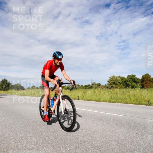 31.08.2025 - Elbe Triathlon Hamburg Michael Burmester http://msf.ph/oto/8667210 31.08.2025 10:44:05 Radfahren 1183, 1206, 1251, 1326, 1445 meine-sportfotos.de