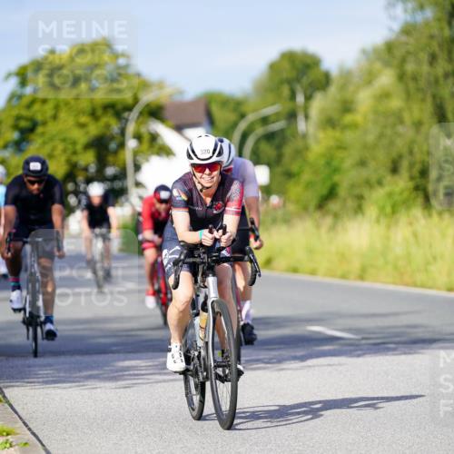 31.08.2025 - Elbe Triathlon Hamburg Michael Burmester http://msf.ph/oto/8667211 31.08.2025 09:40:56 Radfahren 258, 320, 546, 550, 558, 564, 601, 645, 711, 748 meine-sportfotos.de