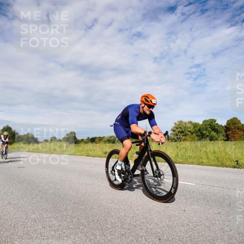 31.08.2025 - Elbe Triathlon Hamburg Michael Burmester http://msf.ph/oto/8667212 31.08.2025 10:44:07 Radfahren 1183, 1206, 1251, 1326, 1445 meine-sportfotos.de