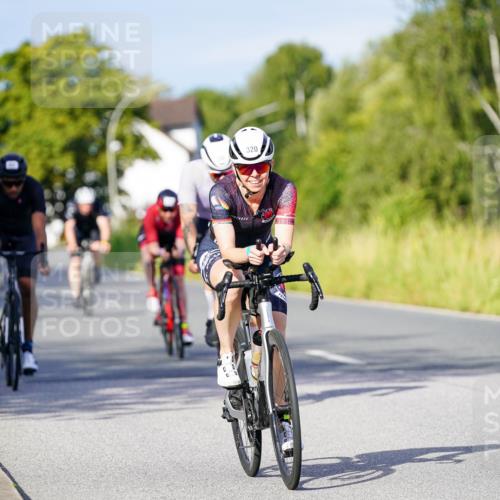 31.08.2025 - Elbe Triathlon Hamburg Michael Burmester http://msf.ph/oto/8667214 31.08.2025 09:40:56 Radfahren 258, 320, 546, 550, 558, 564, 601, 645, 711, 748 meine-sportfotos.de