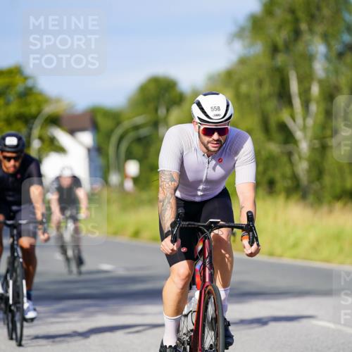 31.08.2025 - Elbe Triathlon Hamburg Michael Burmester http://msf.ph/oto/8667217 31.08.2025 09:40:57 Radfahren 258, 320, 496, 546, 550, 558, 564, 601, 645, 711, 748 meine-sportfotos.de
