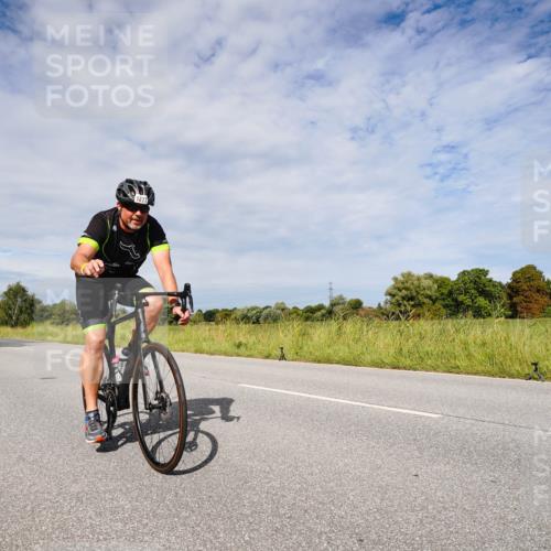 31.08.2025 - Elbe Triathlon Hamburg Michael Burmester http://msf.ph/oto/8667225 31.08.2025 10:44:23 Radfahren 1038, 1277, 1313, 1318, 1322 meine-sportfotos.de