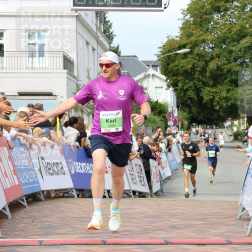 31.08.2025 - 21. Blankeneser Heldenlauf Strokosch-Dieckow http://msf.ph/oto/8667226 31.08.2025 10:57:44 Ziel 3559, 3421, 3045 meine-sportfotos.de