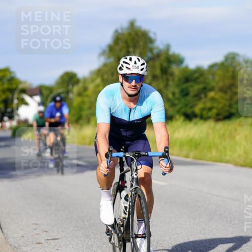 31.08.2025 - Elbe Triathlon Hamburg Michael Burmester http://msf.ph/oto/8667231 31.08.2025 09:41:01 Radfahren 258, 496, 546, 550, 558, 564, 711, 748, 848 meine-sportfotos.de