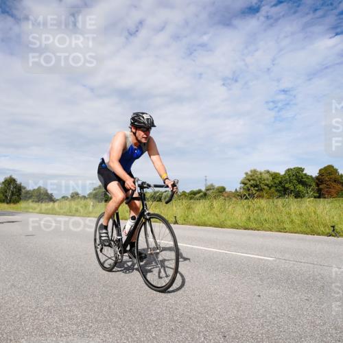 31.08.2025 - Elbe Triathlon Hamburg Michael Burmester http://msf.ph/oto/8667243 31.08.2025 10:44:55 Radfahren 1140, 1209, 1252, 1292 meine-sportfotos.de