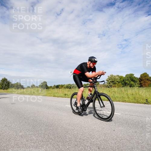 31.08.2025 - Elbe Triathlon Hamburg Michael Burmester http://msf.ph/oto/8667251 31.08.2025 10:45:01 Radfahren 1140, 1209 meine-sportfotos.de