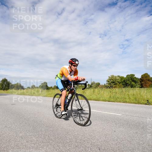 31.08.2025 - Elbe Triathlon Hamburg Michael Burmester http://msf.ph/oto/8667256 31.08.2025 10:45:12 Radfahren 1261 meine-sportfotos.de