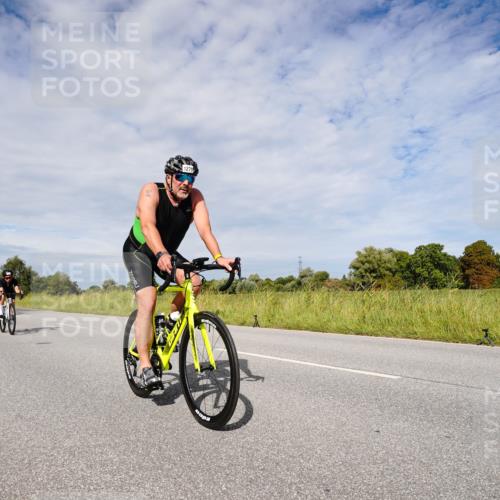 31.08.2025 - Elbe Triathlon Hamburg Michael Burmester http://msf.ph/oto/8667259 31.08.2025 10:45:21 Radfahren 401, 809, 1261, 1275, 1319, 1337, 1338 meine-sportfotos.de