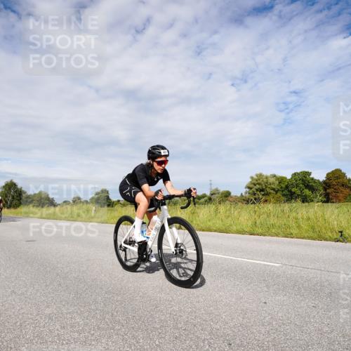 31.08.2025 - Elbe Triathlon Hamburg Michael Burmester http://msf.ph/oto/8667261 31.08.2025 10:45:22 Radfahren 401, 809, 1275, 1319, 1337, 1338 meine-sportfotos.de