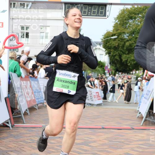 31.08.2025 - 21. Blankeneser Heldenlauf Strokosch-Dieckow http://msf.ph/oto/8667262 31.08.2025 11:15:37 Ziel 3495, 3621, 3622, 3458, 3028, 3397 meine-sportfotos.de
