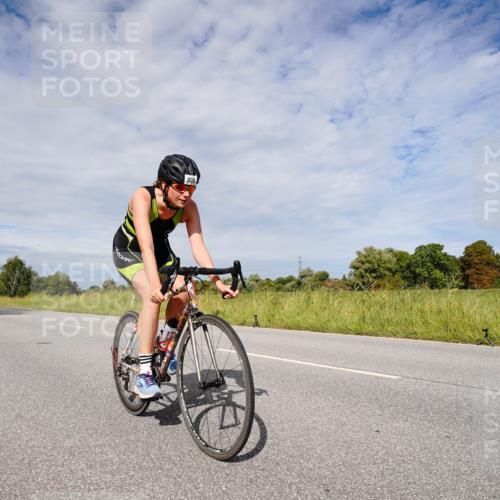 31.08.2025 - Elbe Triathlon Hamburg Michael Burmester http://msf.ph/oto/8667266 31.08.2025 10:45:25 Radfahren 401, 809, 852, 1319, 1337, 1338 meine-sportfotos.de