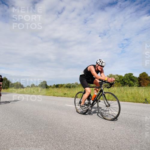 31.08.2025 - Elbe Triathlon Hamburg Michael Burmester http://msf.ph/oto/8667269 31.08.2025 10:45:27 Radfahren 809, 852, 1027, 1319, 1337, 1338 meine-sportfotos.de