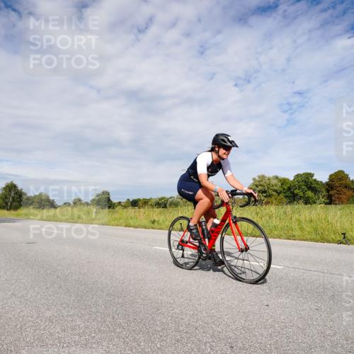 31.08.2025 - Elbe Triathlon Hamburg Michael Burmester http://msf.ph/oto/8667273 31.08.2025 10:45:30 Radfahren 852, 936, 1027, 1319, 1337 meine-sportfotos.de