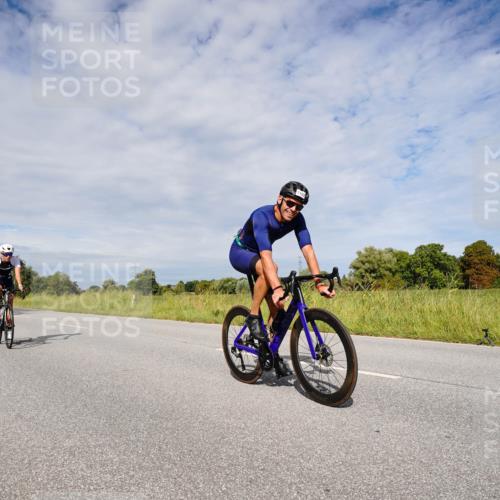 31.08.2025 - Elbe Triathlon Hamburg Michael Burmester http://msf.ph/oto/8667280 31.08.2025 10:45:43 Radfahren 801, 1193 meine-sportfotos.de