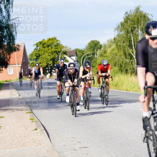 31.08.2025 - Elbe Triathlon Hamburg Michael Burmester http://msf.ph/oto/8667292 31.08.2025 09:41:17 Radfahren 261, 318, 395, 445, 630, 650, 672, 692, 815, 853, 887 meine-sportfotos.de