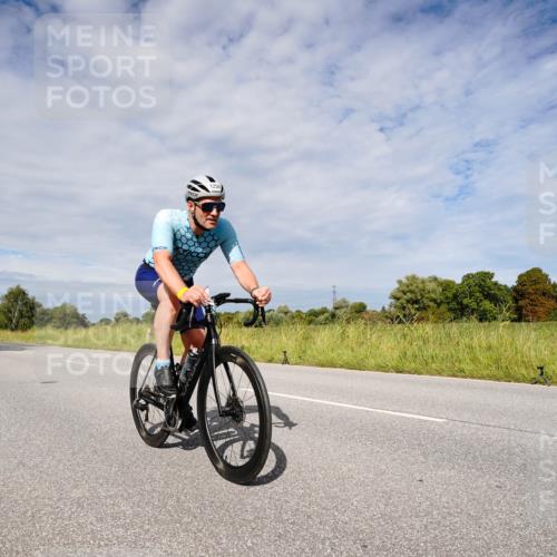 31.08.2025 - Elbe Triathlon Hamburg Michael Burmester http://msf.ph/oto/8667295 31.08.2025 10:46:15 Radfahren 1259, 1270 meine-sportfotos.de