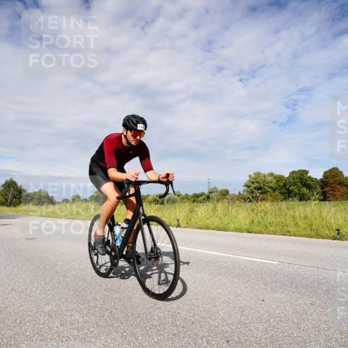 31.08.2025 - Elbe Triathlon Hamburg Michael Burmester http://msf.ph/oto/8667302 31.08.2025 10:46:31 Radfahren 1059, 1144, 1224, 1320, 1334 meine-sportfotos.de