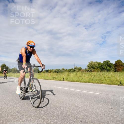 31.08.2025 - Elbe Triathlon Hamburg Michael Burmester http://msf.ph/oto/8667304 31.08.2025 10:46:32 Radfahren 1059, 1144, 1224, 1320, 1334 meine-sportfotos.de