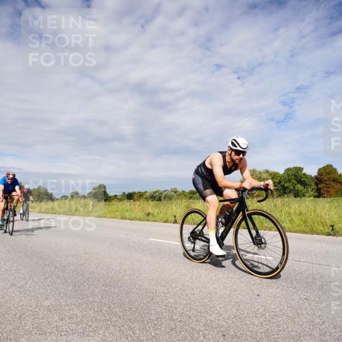 31.08.2025 - Elbe Triathlon Hamburg Michael Burmester http://msf.ph/oto/8667316 31.08.2025 10:46:45 Radfahren 1139, 1143, 1170, 1246, 1263, 1268 meine-sportfotos.de