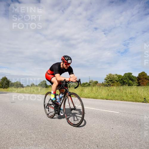 31.08.2025 - Elbe Triathlon Hamburg Michael Burmester http://msf.ph/oto/8667328 31.08.2025 10:46:56 Radfahren 799, 941, 956, 1187, 1208, 1352 meine-sportfotos.de