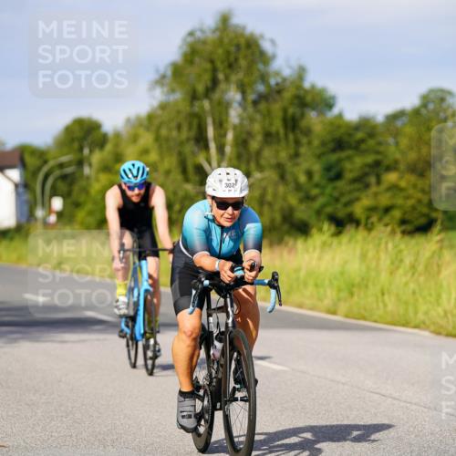 31.08.2025 - Elbe Triathlon Hamburg Michael Burmester http://msf.ph/oto/8667340 31.08.2025 09:41:37 Radfahren 302, 368, 608, 631, 678, 813 meine-sportfotos.de