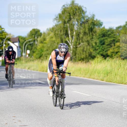 31.08.2025 - Elbe Triathlon Hamburg Michael Burmester http://msf.ph/oto/8667350 31.08.2025 09:41:39 Radfahren 302, 368, 608, 631, 678, 813, 829 meine-sportfotos.de